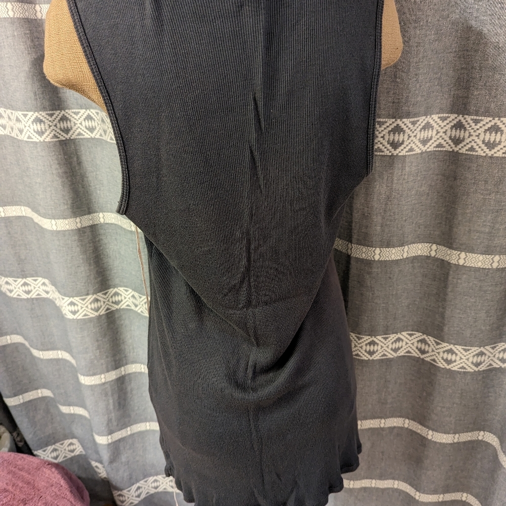 XCVI Ruched Tank - Picture 3 of 4